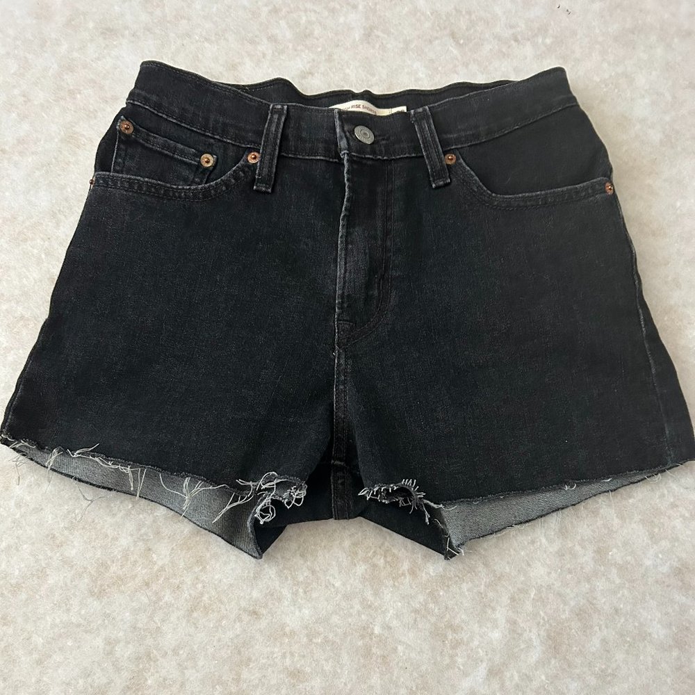 Levi's Women's High Rise Shorts Dark Wash Raw/Cut Hem "Water<less" Size 28